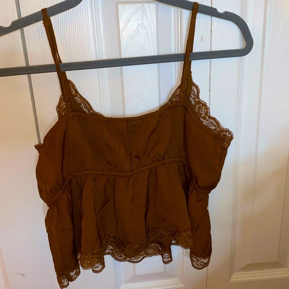 Small brown top, never worn and still has tag! - Picture 2 of 4